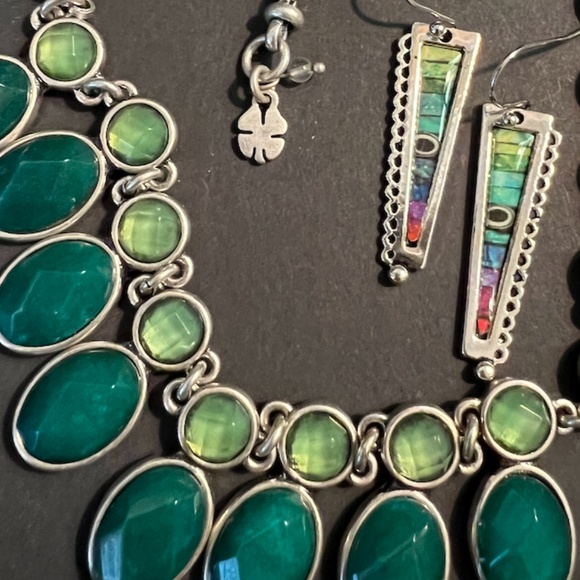 VINTAGE LUCKY BRAND: Reversable Necklace & Bracelet/Silvertone & Glass/Earrings - Picture 9 of 12